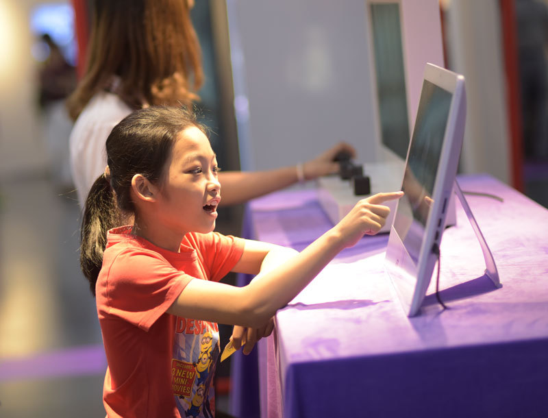 AI+XR生成式教育,如何重塑智能时代的中小学生思维模式?